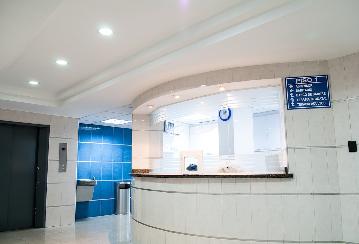How to Choose the Right Hospital for Treatment Abroad