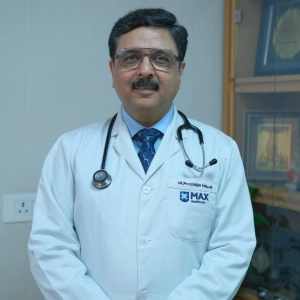 Dr. Dinesh Khullar