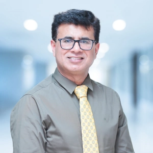 Dr. Naveen Bhamri