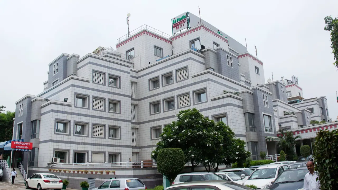 Fortis Flt. Lt. Rajan Dhall Hospital